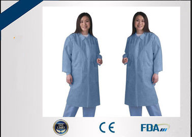 Áo khoác phòng thí nghiệm dùng một lần chống tĩnh 5 lớp chống rách với đóng cửa Zip